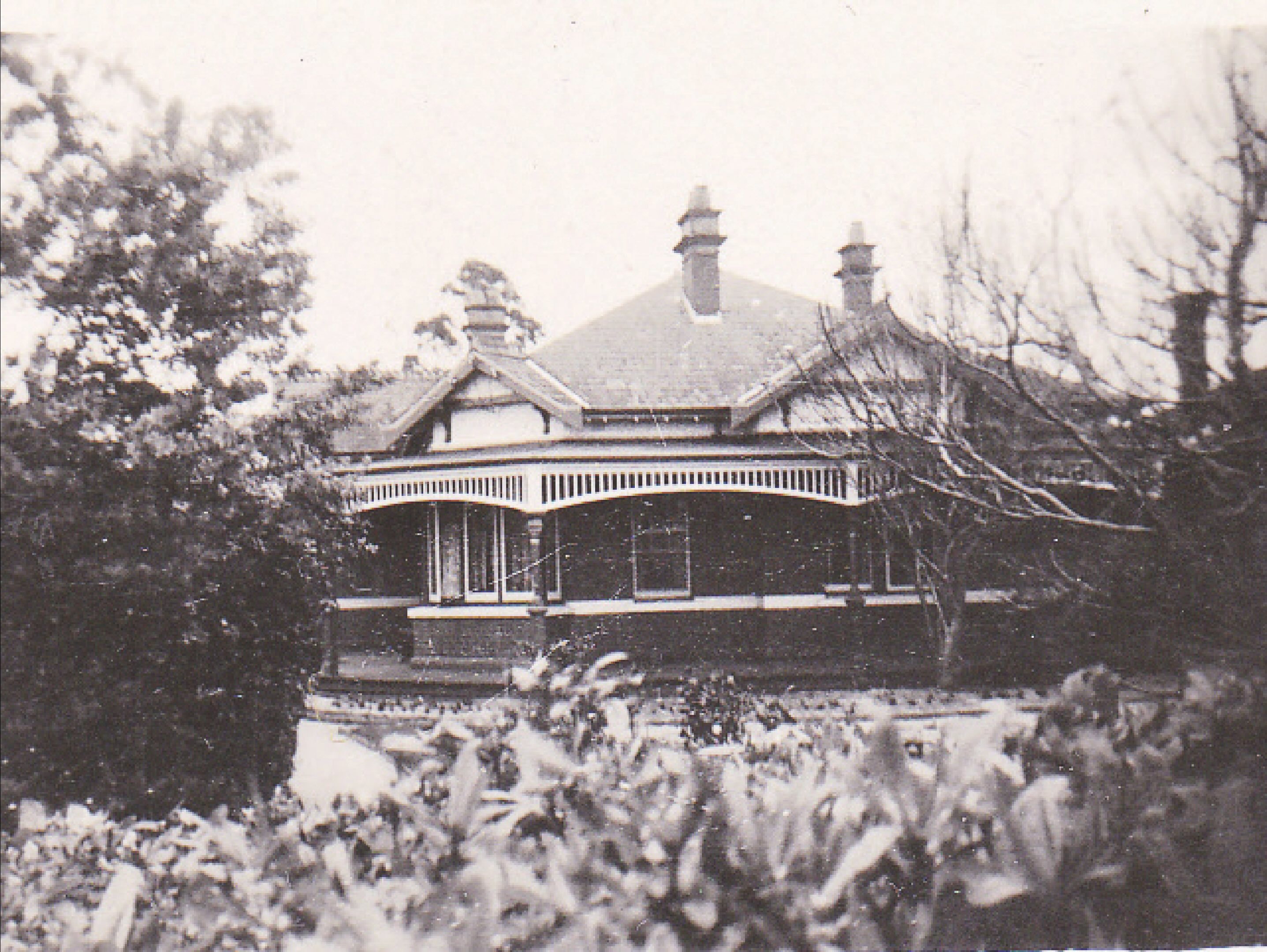 5 735 Glenhuntly Road Caulfield circa 1940 sml