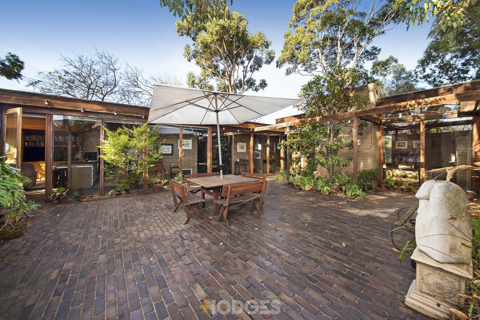 9 Wolseley 11. 2020 Central Courtyard Facing SE